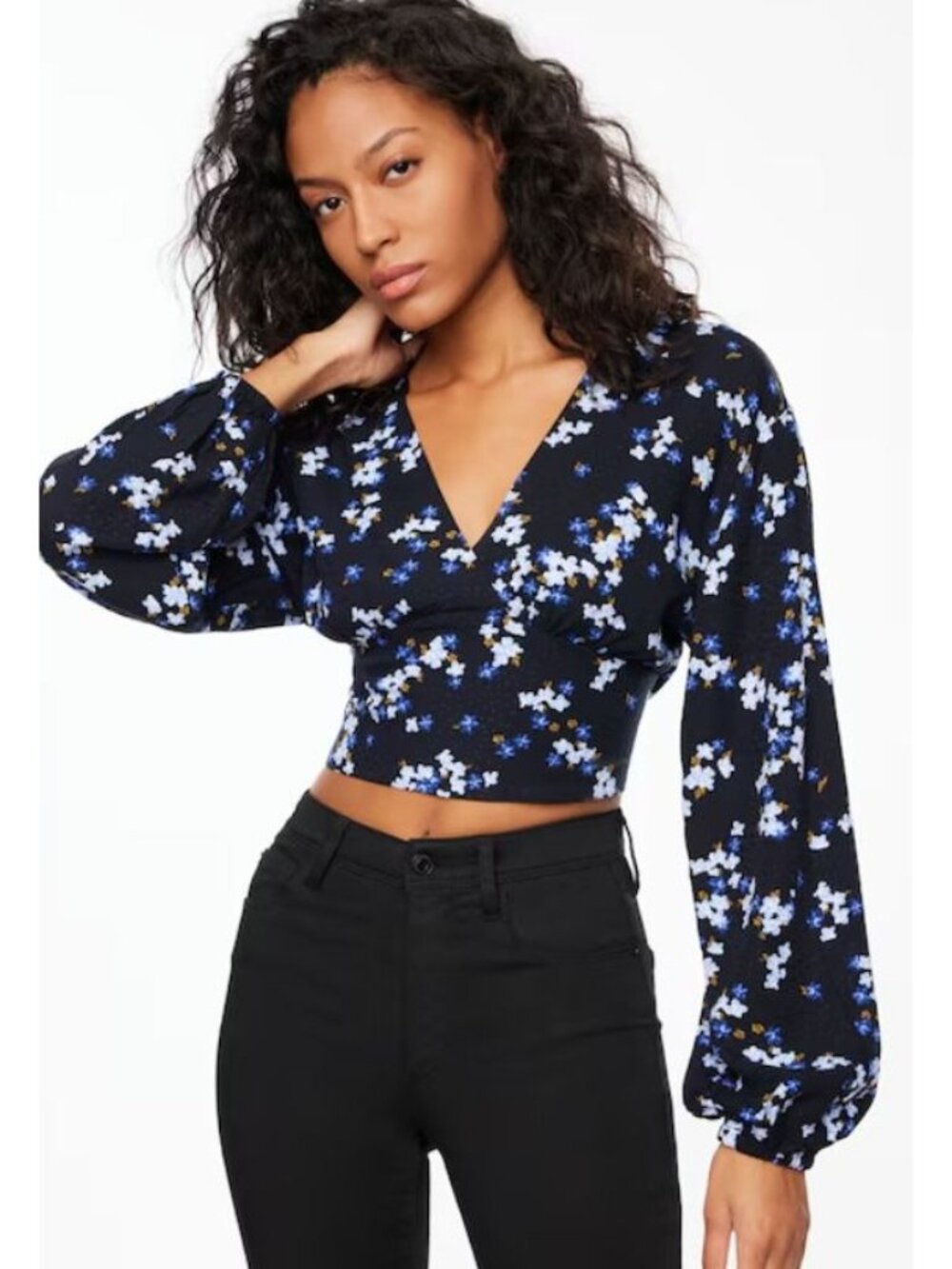 Dynamite Crop Top Size Medium Floral Faux Wrap Long Sleeve V Neck Blouse Cottage